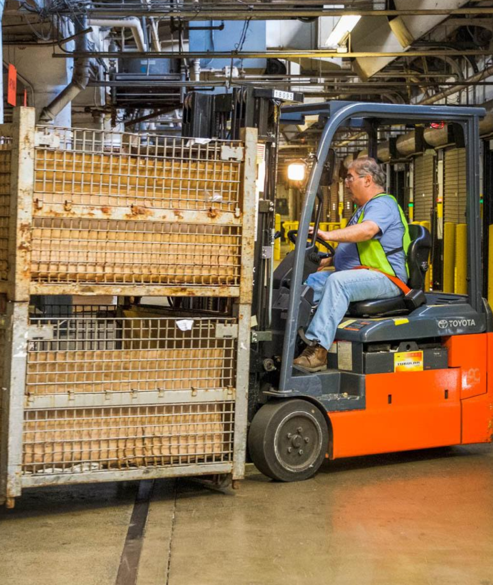 Unloading services mobile hero